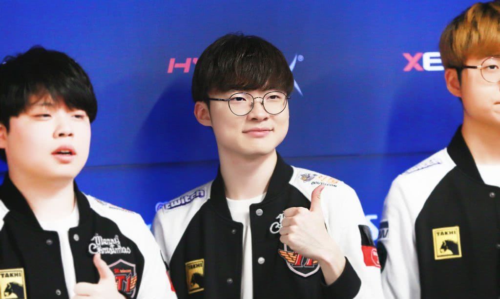 s1mple 离开 NAVI 后：“我只想玩”