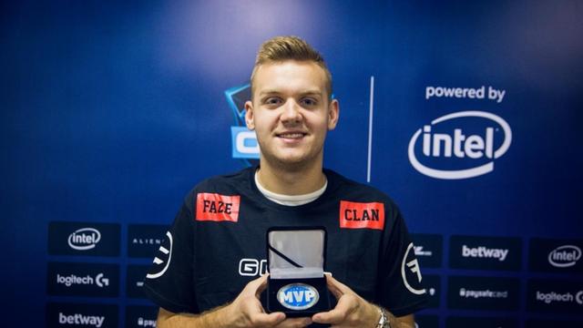 headtr1ck 批评 Mouz 和其他团队参加俄罗斯赞助的比赛